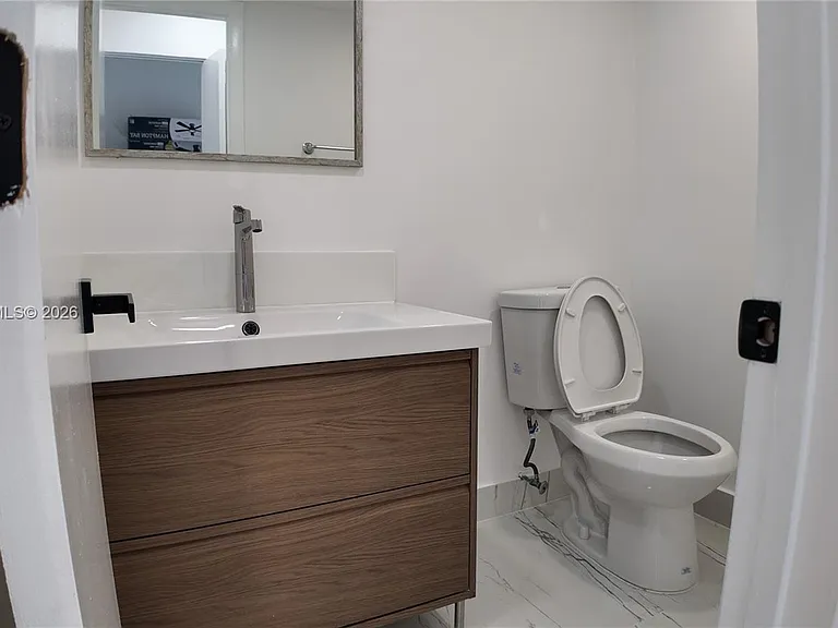 2801 SW 87th Ave #1009 — Photo 8