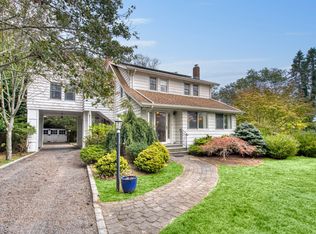 44 Shore Rd, Remsenburg, NY 11960