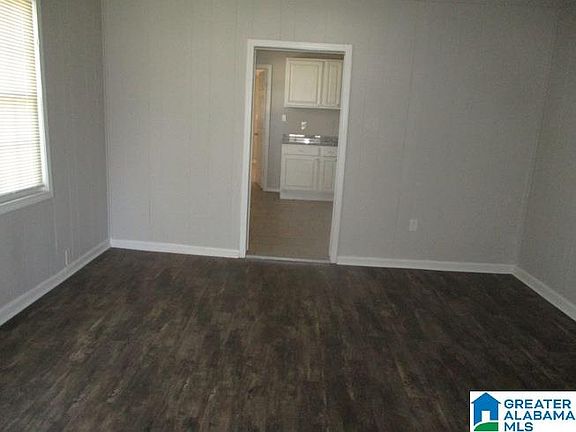 4th image of 1001 3rd Ave
