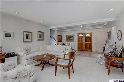 2nd image of 2737 Willowhaven Dr