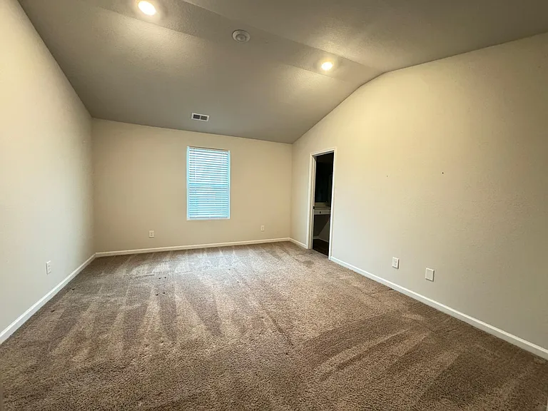 713 Fauna St — Photo 11