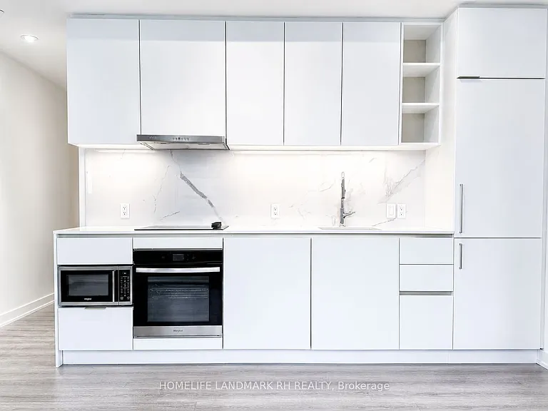 8 Wellesley St W #1609 — Photo 3
