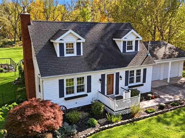 230 N Greece Rd, Hilton, NY 14468