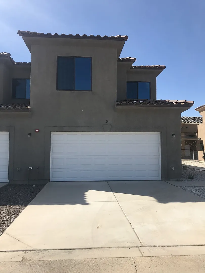 Eldorado Condo — Photo 1