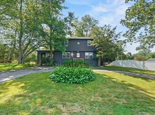 20 Albion Ln, West Newbury, MA 01985