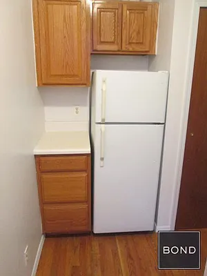 Rented by Bond New York | media 13