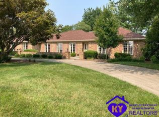 642 Foxfire Rd, Elizabethtown, KY 42701