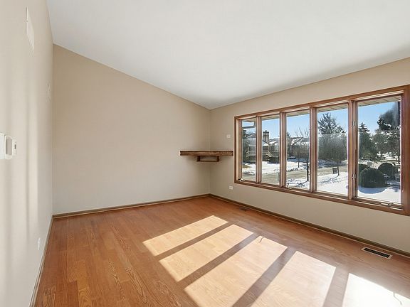 5th image of 17550 Drummond Dr #0