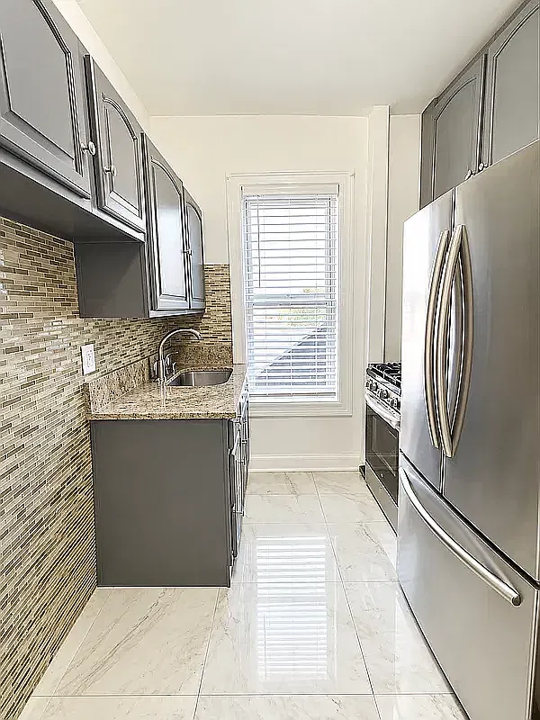 392 South Fifth Street — Photo 3