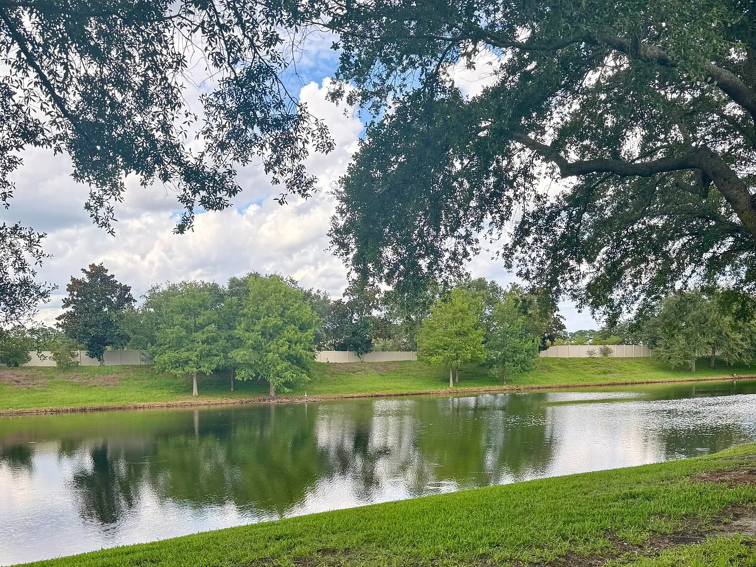 3 bed, 2.0 bath, 1354 sqft, $1,890 — Photo 1