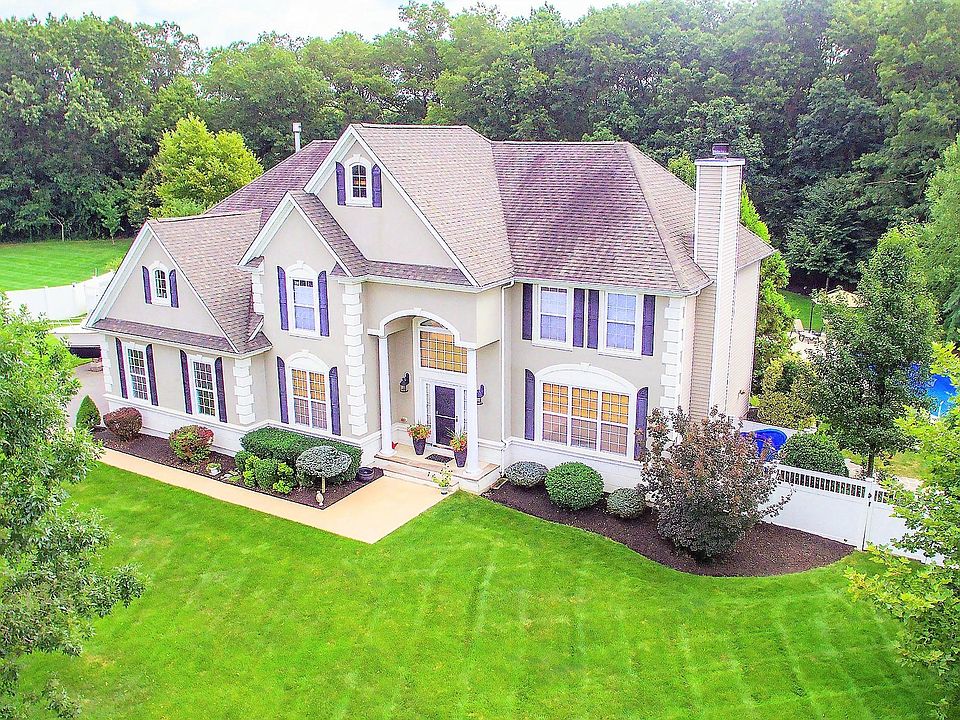 1st image of 1731 Pheasant Hollow Ln