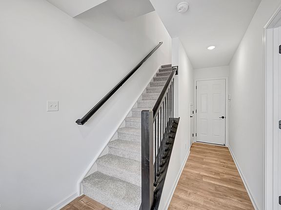 2nd image of 4498 Yellowwood Ave