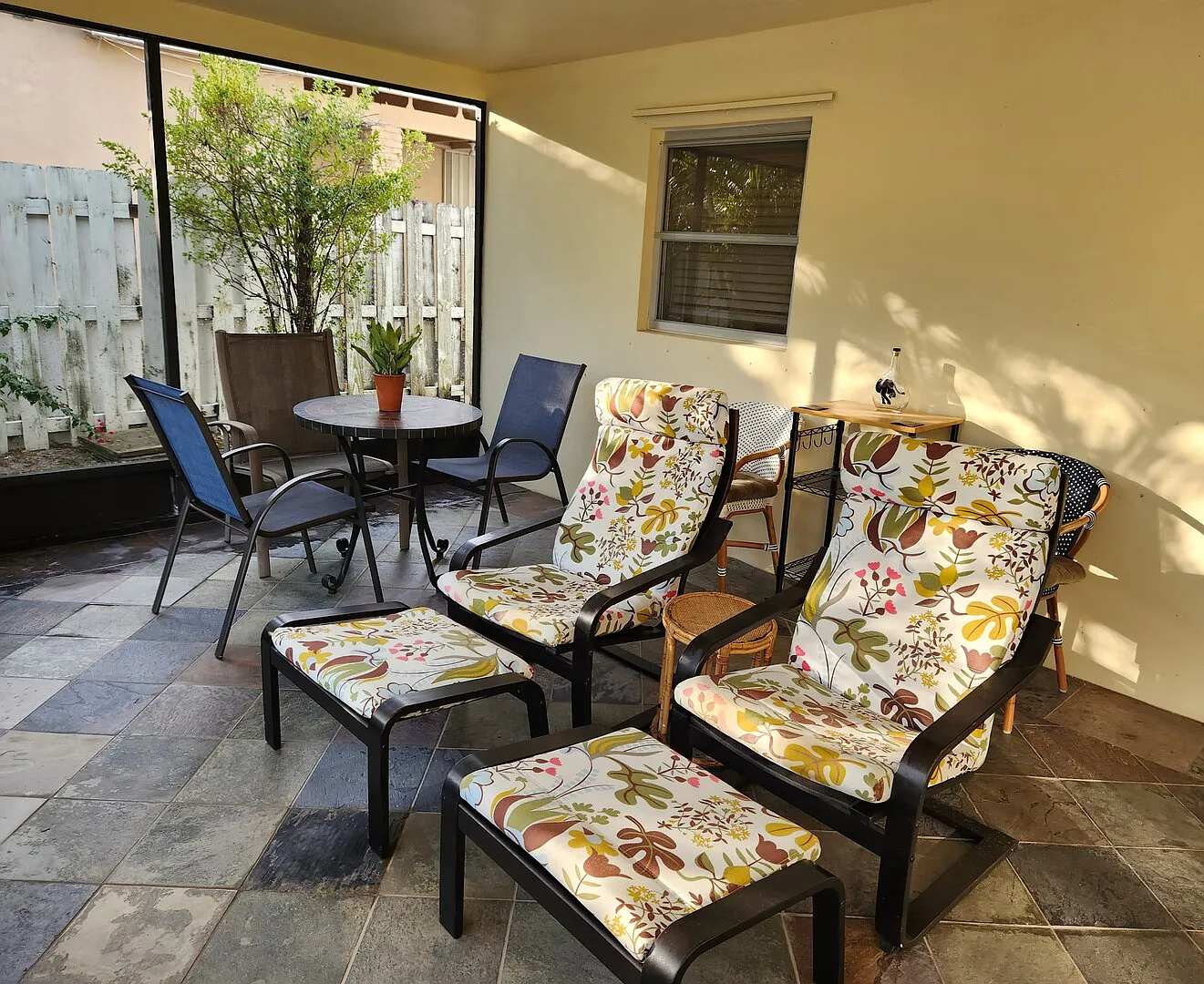 Eden Park Sparkling Spacious Home — Photo 1