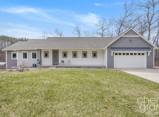 849 Pine Valley Dr NE, Ada, MI 49301