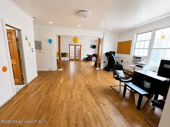 4th image of 2667 Cropsey Ave