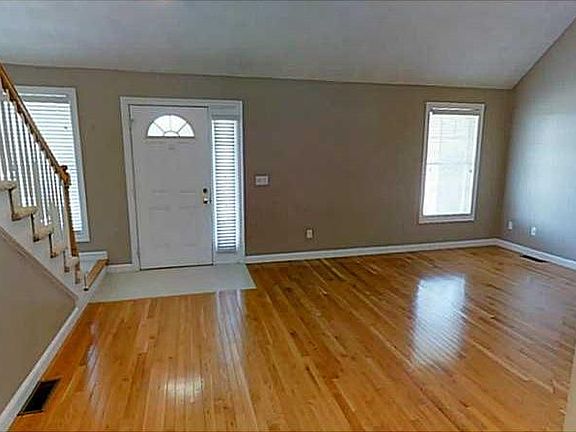 4th image of 89 Boylston Dr #89