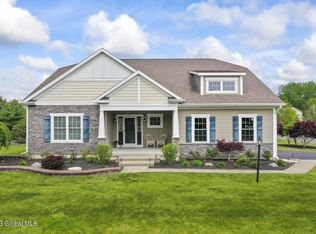 9 Skybrook Cir, Clifton Park, NY 12065