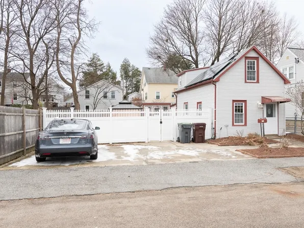 33 Trimount St, Dedham, MA 02026