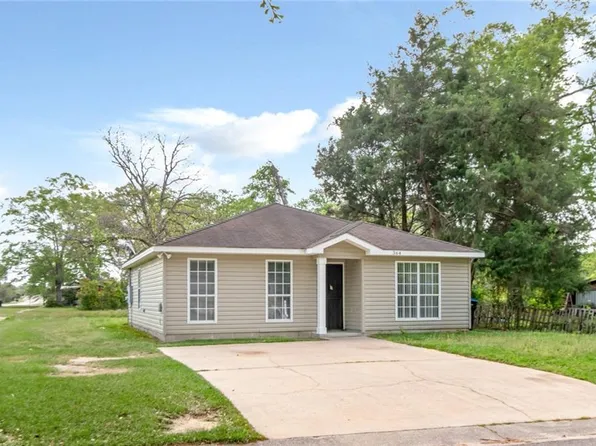 364 3rd Pl, Chickasaw, AL 36611