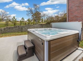 (Undisclosed Address), Bentonville, AR 72712