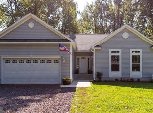 202 Nicholson Dr, Colonial Beach, VA 22443