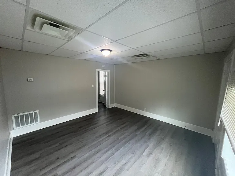 1792 W Gaulbert Ave — Photo 2
