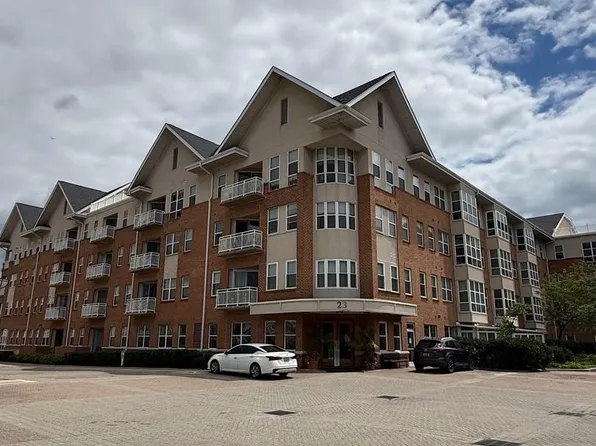 23 Pierside Dr Unit 104, Baltimore, MD 21230