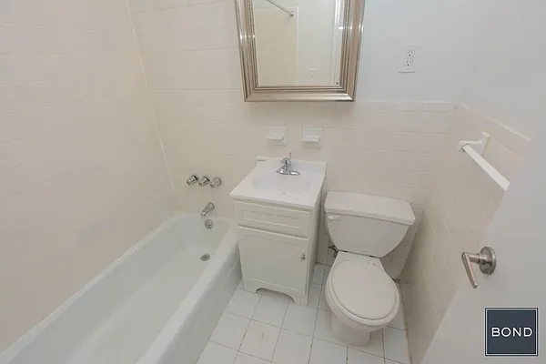 Rented by Bond New York | media 29