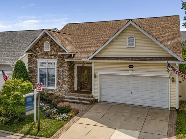 1015 Eastbourne Ter, Frederick, MD 21702