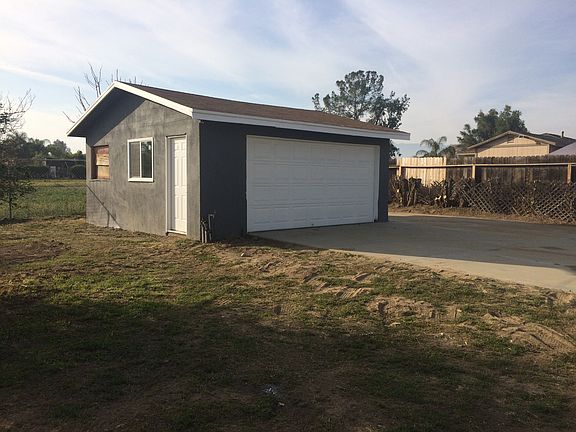 4th image of 11262 Cactus Ave