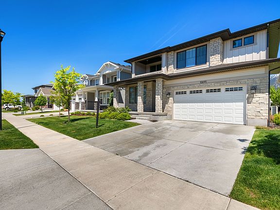 2nd image of 10695 S Dielsdorf Rd E