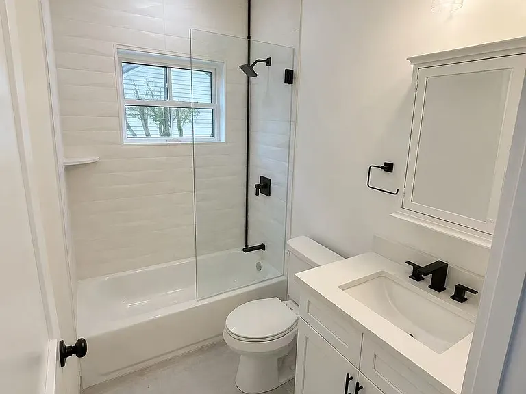 115 Beacon St #C — Photo 10