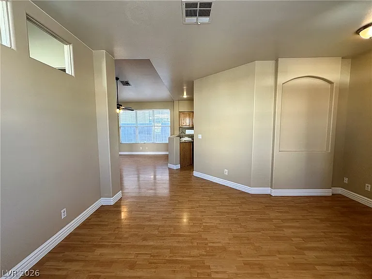 8033 Arcadian Ln — Photo 3