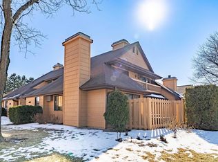 1377 W 18th Ave, Oshkosh, WI 54902