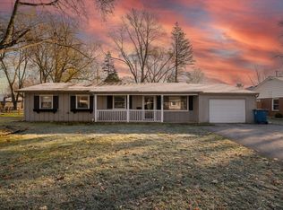 6040 Graystone Dr, Sylvania, OH 43560