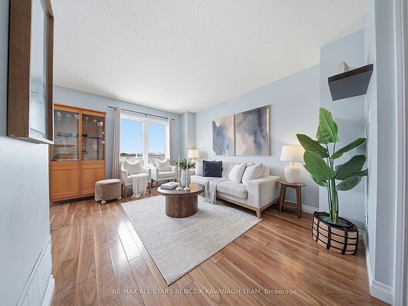 2nd image of 103 Lorne St