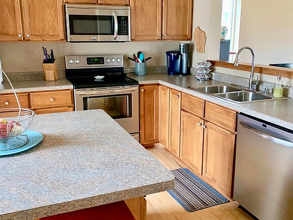 Kitchen and Kitchen Island