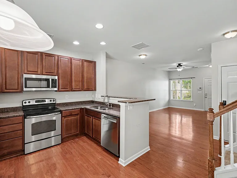 13983 Singleleaf Ln — Photo 2
