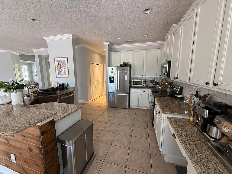 3425 Turningwind Ln — Photo 3