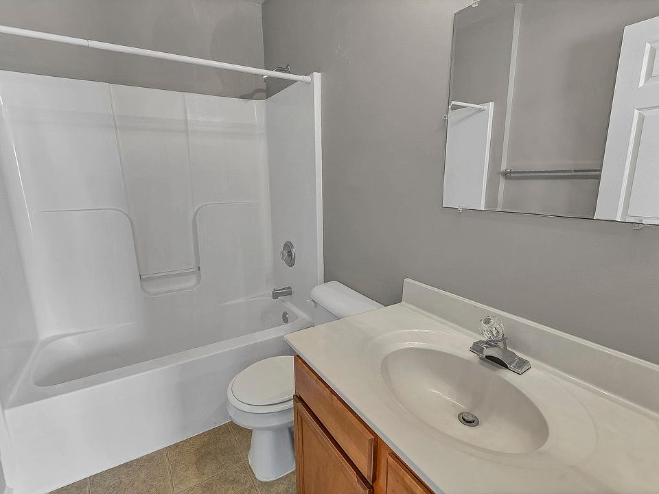 301 Dorchester Ave, La Plata, MD 20646 Zillow