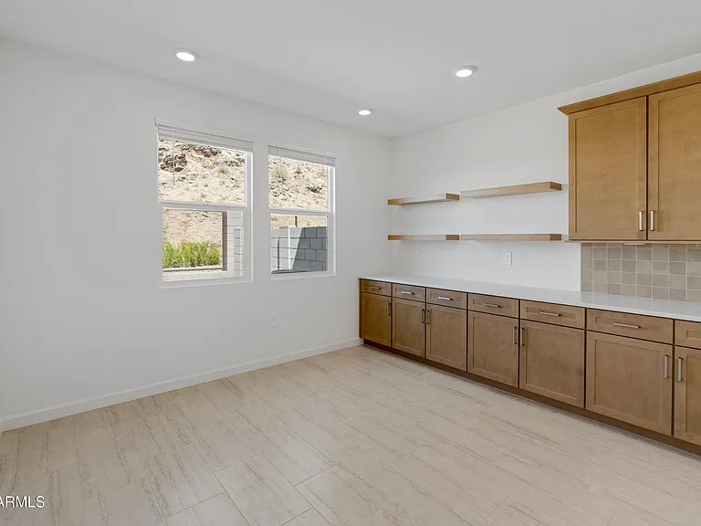 9817 S 12th St — Photo 15