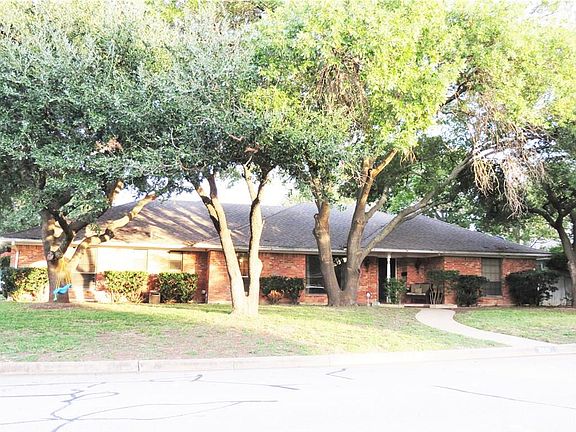3rd image of 6501 Kingswood Dr