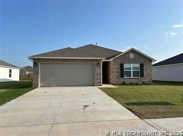 7520 E 143rd Pl, Collinsville, OK 74021