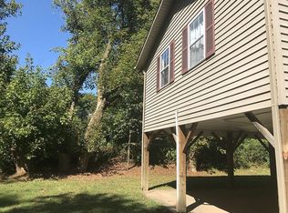 1920 Britts Park Rd, Richlands, VA 24641