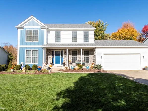 663 Continental Dr, Medina, OH 44256