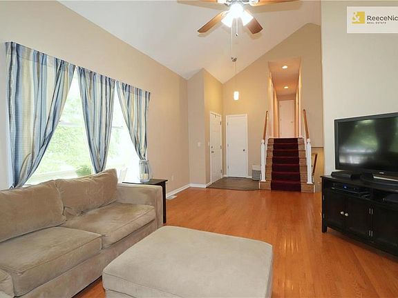 5th image of 7002 Willis Dr