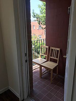 2nd image of 11954 Metropolitan Ave APT 2D