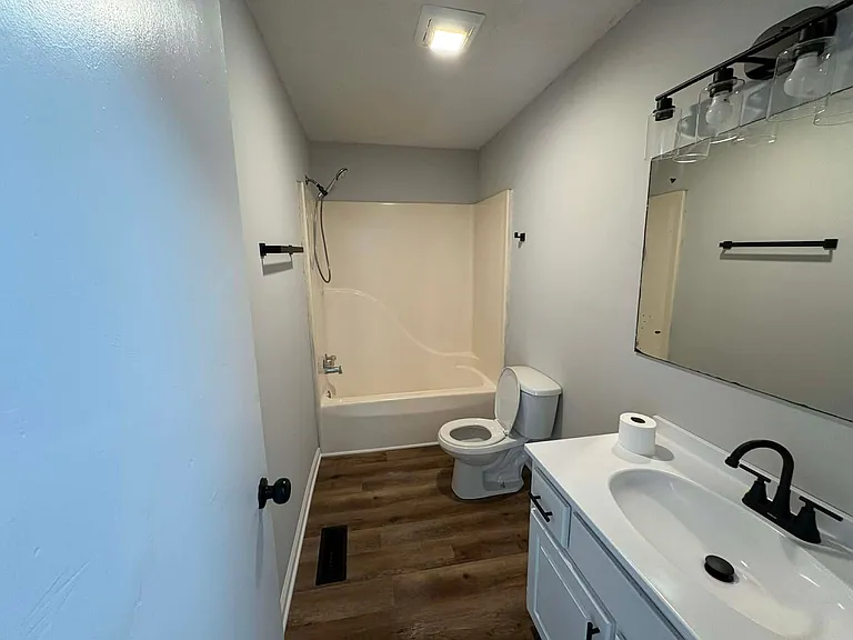 1109 Westmoreland St — Photo 3