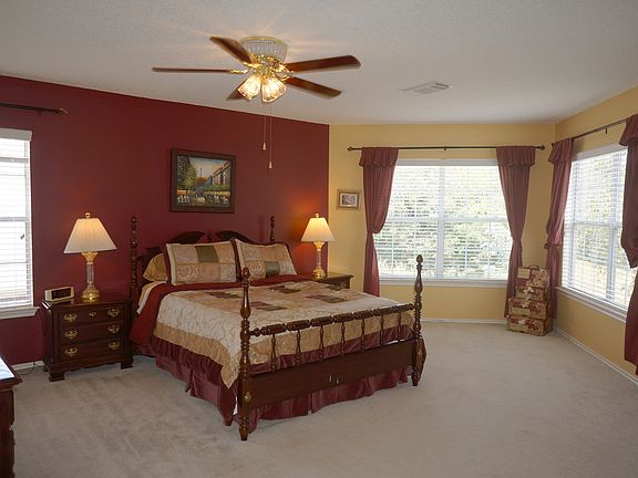 4th image of 10307 Silverbrook Pl