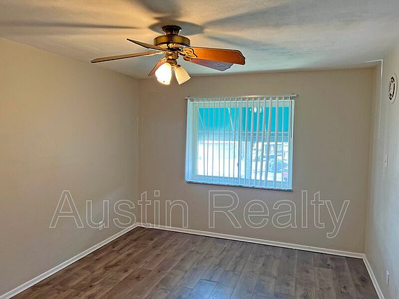 5th image of 2727 Hampton Ave APT 208